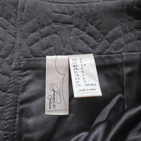 🗄️ Quilted Shorts - Picture 3 of 4